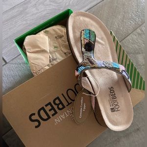White mountain sandals cordoba model. Multi color. Brand new with box. Platforms